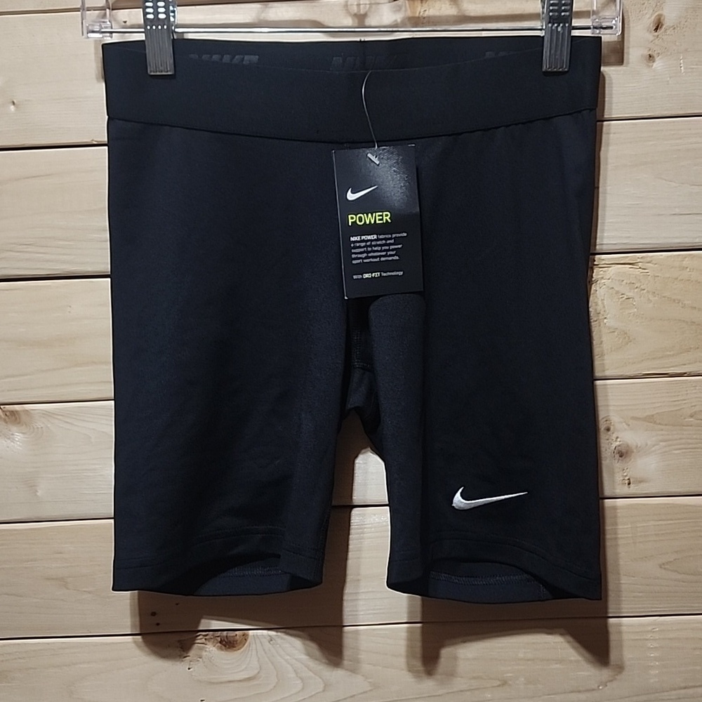 Nike Dri Fit Shorts Size Small Women's NWT